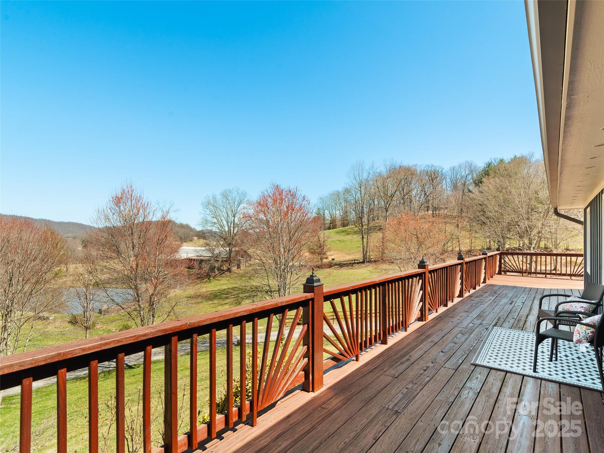 L & E Meadows - Residential