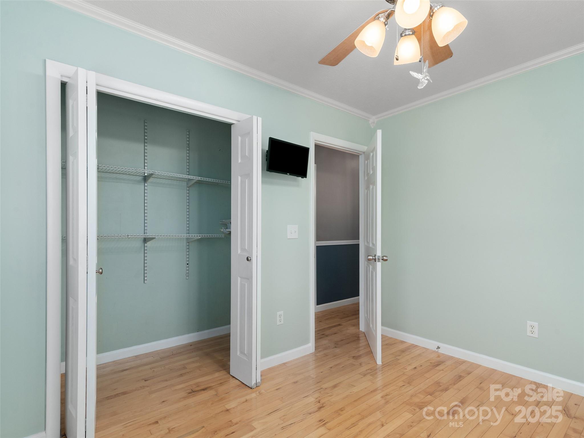 L & E Meadows - Residential