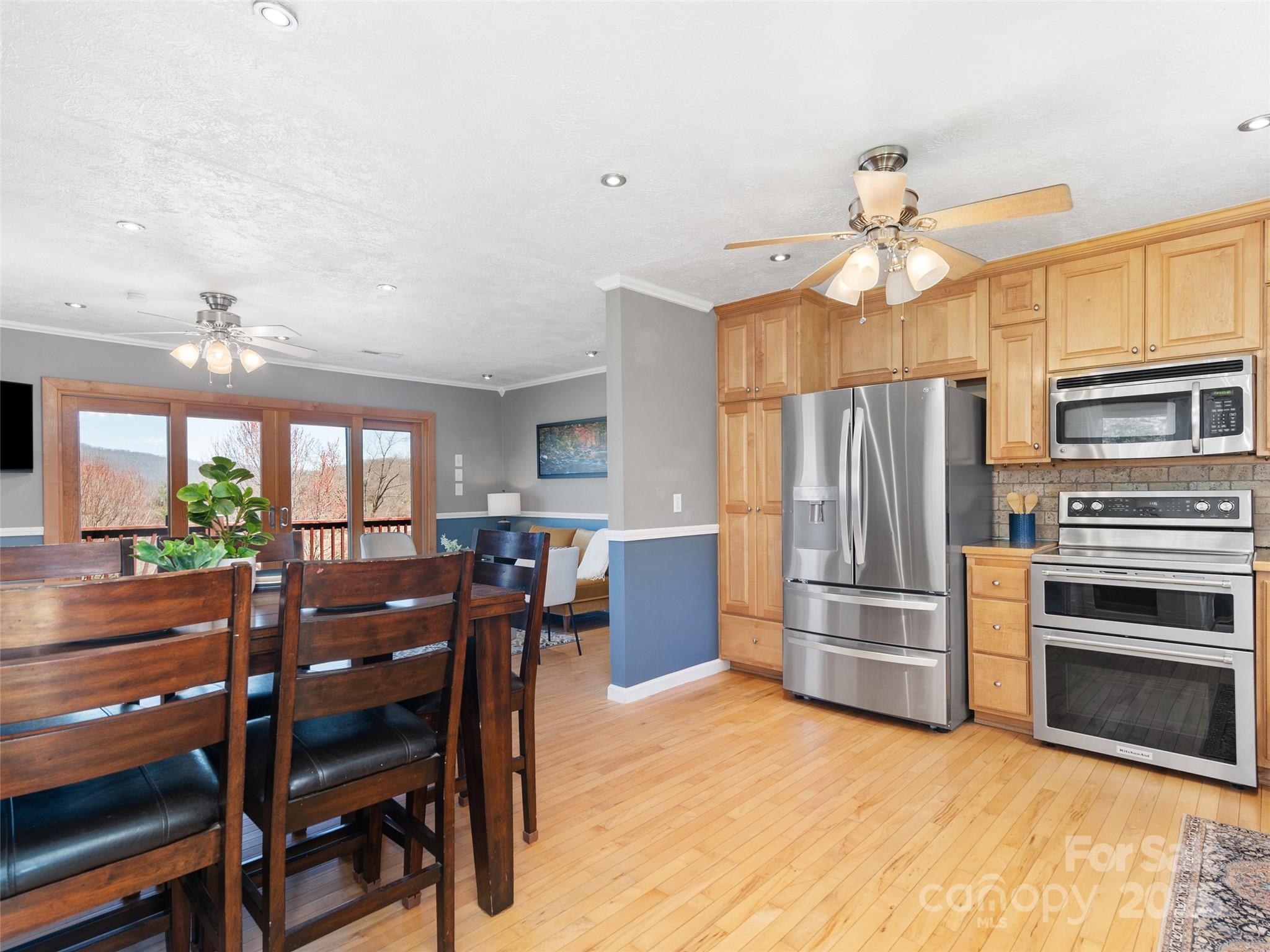 L & E Meadows - Residential