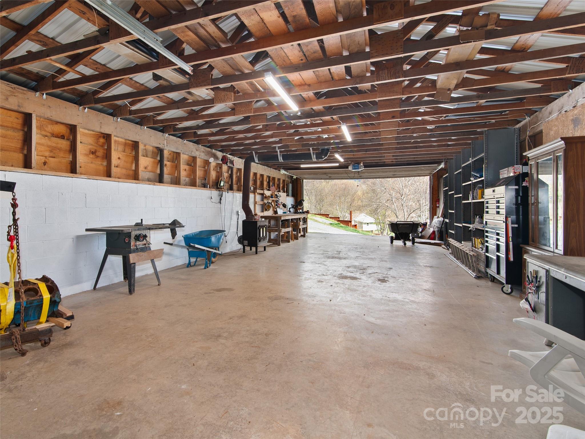 L & E Meadows - Residential