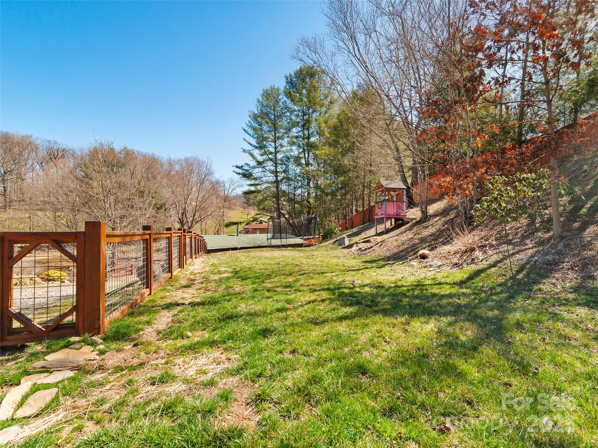 L & E Meadows - Residential