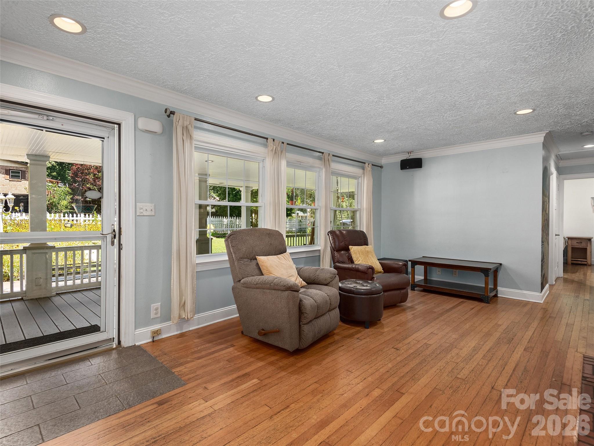 8 Mulberry Court