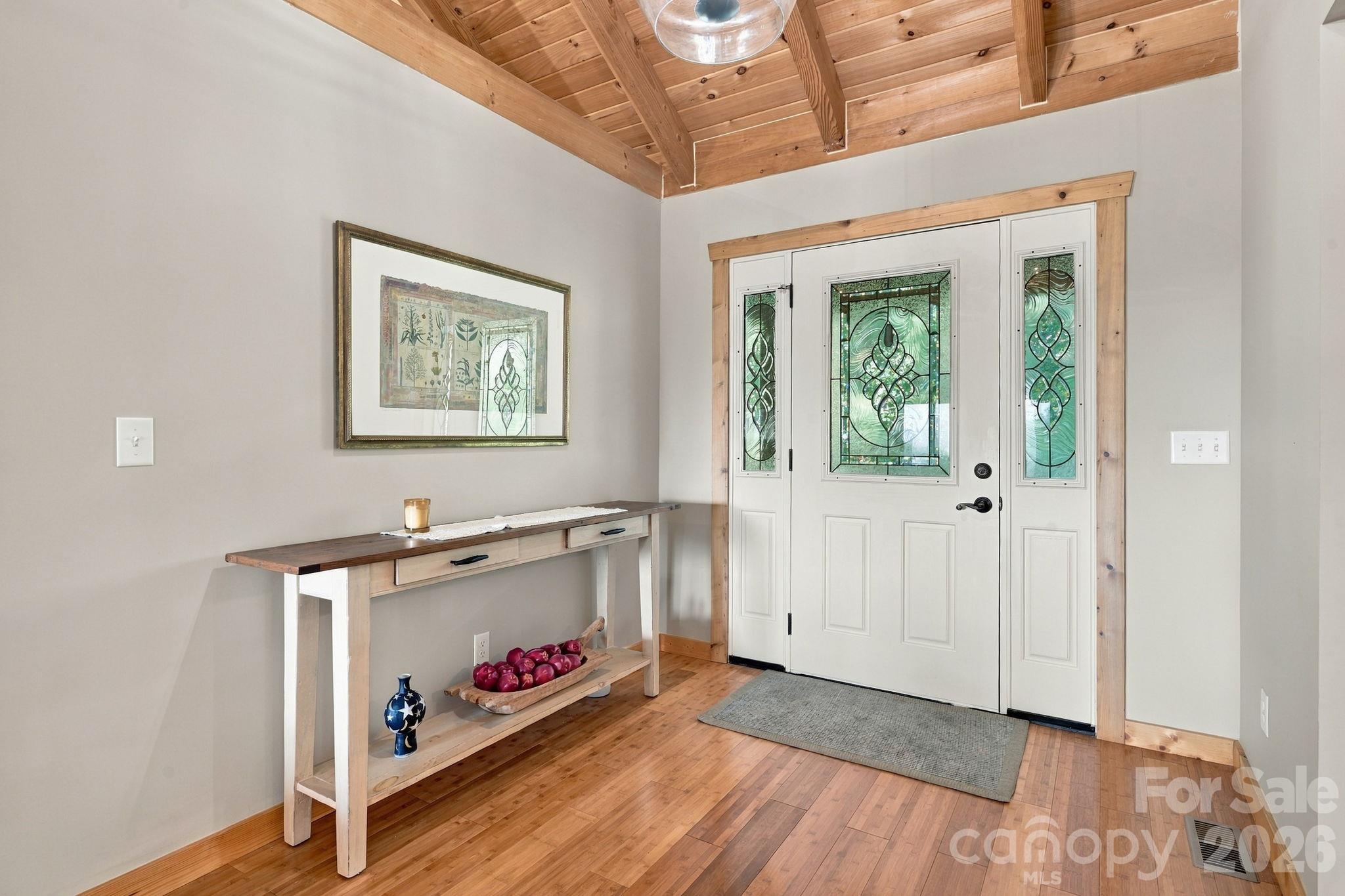 598 Valle Meadows Trail