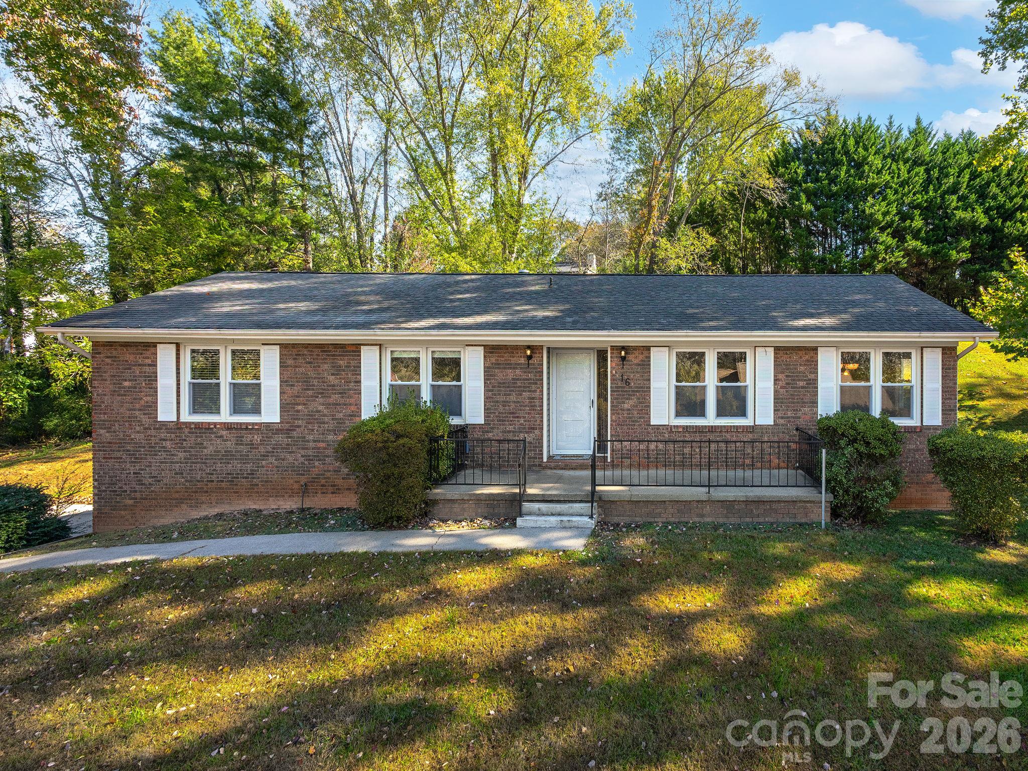 16 Sun Valley Court