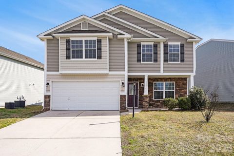 Photo of 12814 Settlers Trail Court, Charlotte, NC 28278 (MLS # 4353800)