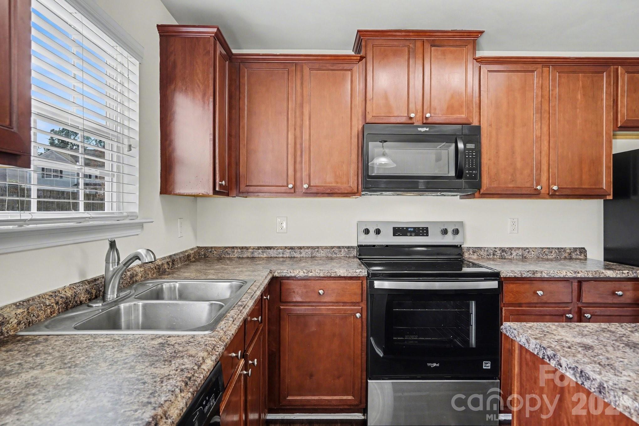 Waterlyn - Residential