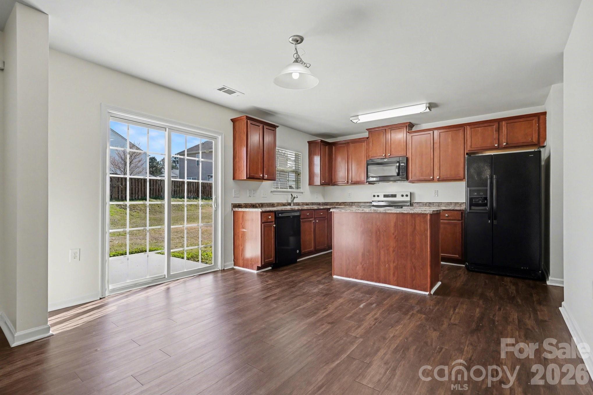 Waterlyn - Residential