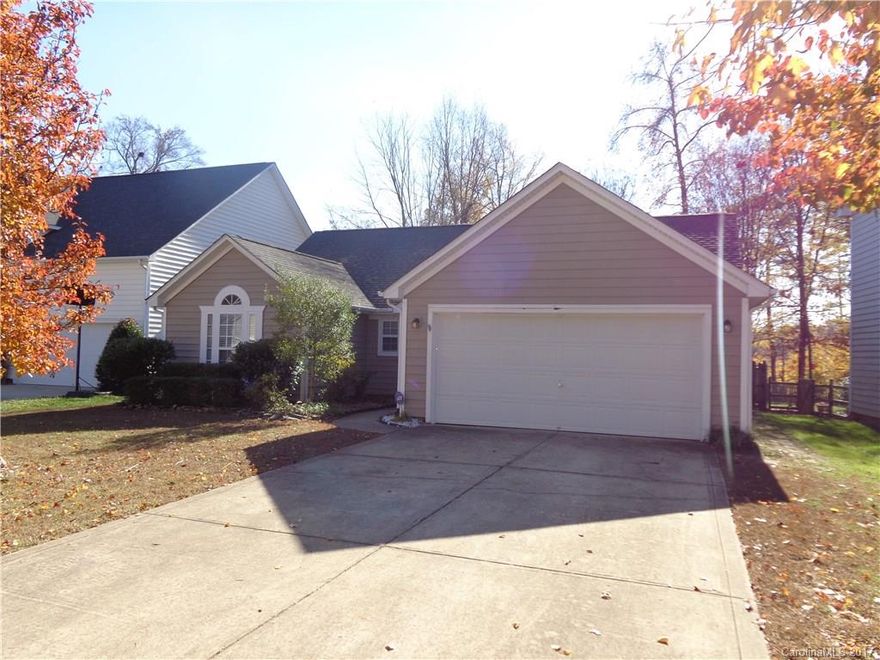 This spacious one story home has 3 bedrooms, 2 bathroom. It features an open floor plan and wood flooring. The kitchen has a breakfast bar, a pantry, and all appliances. The master suite has a walk in closet and the master bath has dual sinks, an oversized tub. Enjoy entertaining indoors near the cozy fireplace. This home is move in ready!