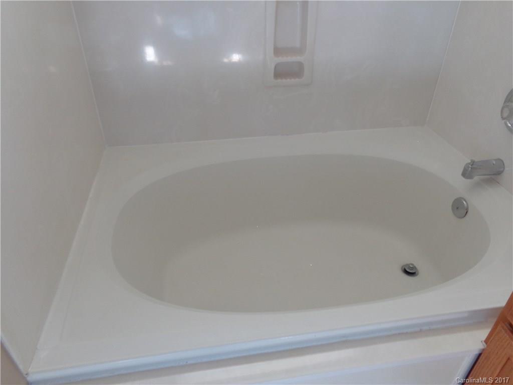 Highland Creek - Residential Lease