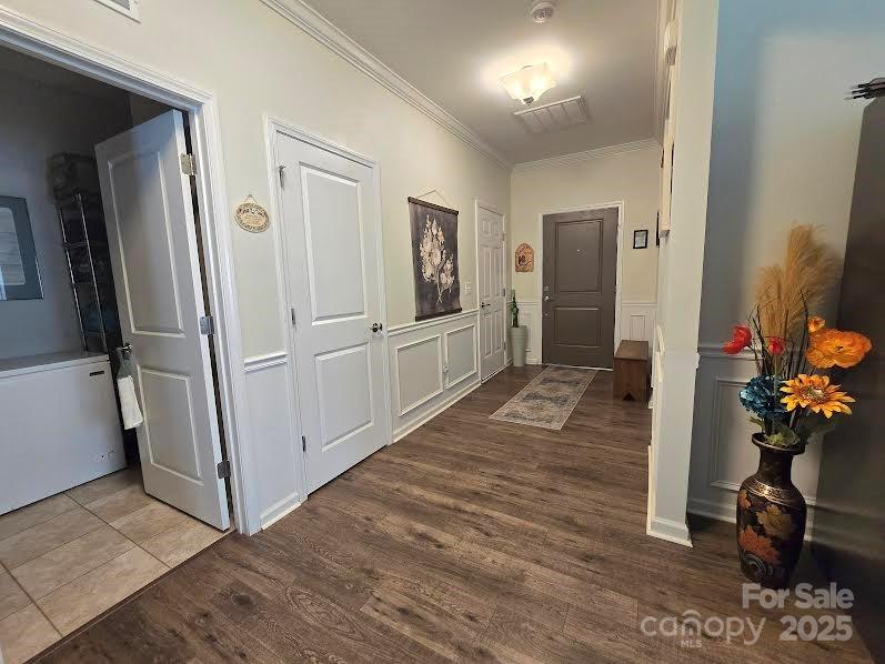 16115 Commodore Drive