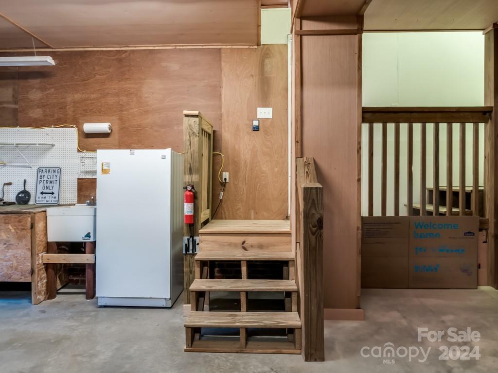 Oak Creek - Residential