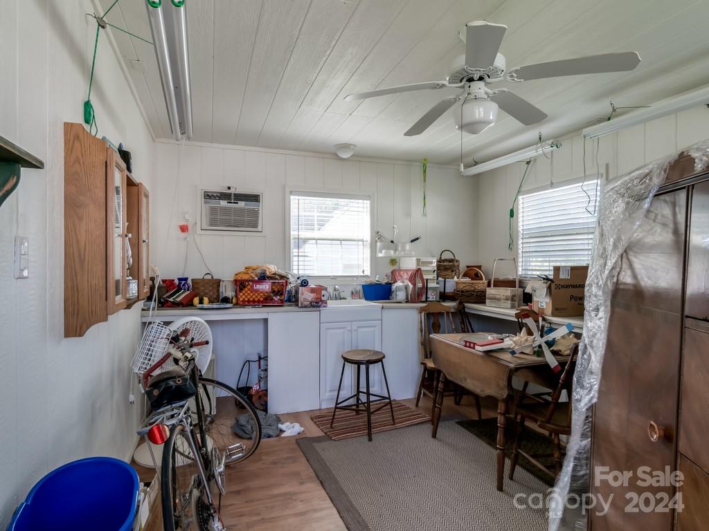 Oak Creek - Residential