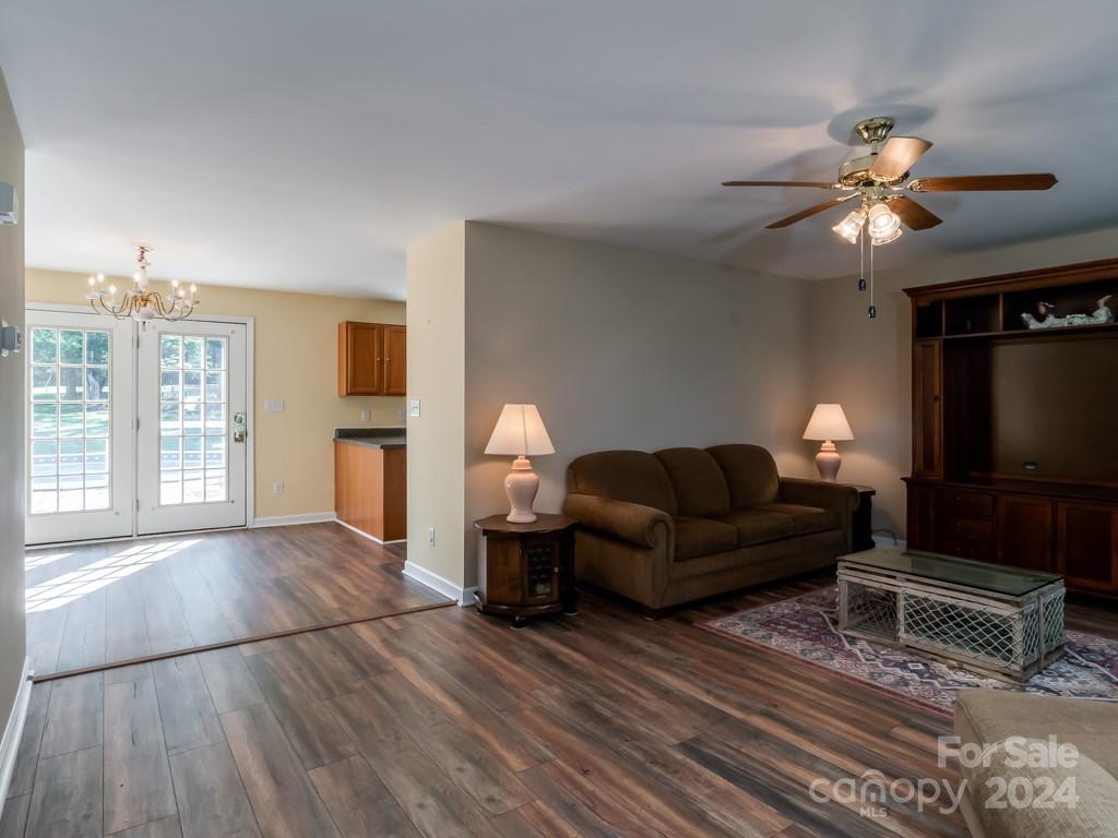 Oak Creek - Residential