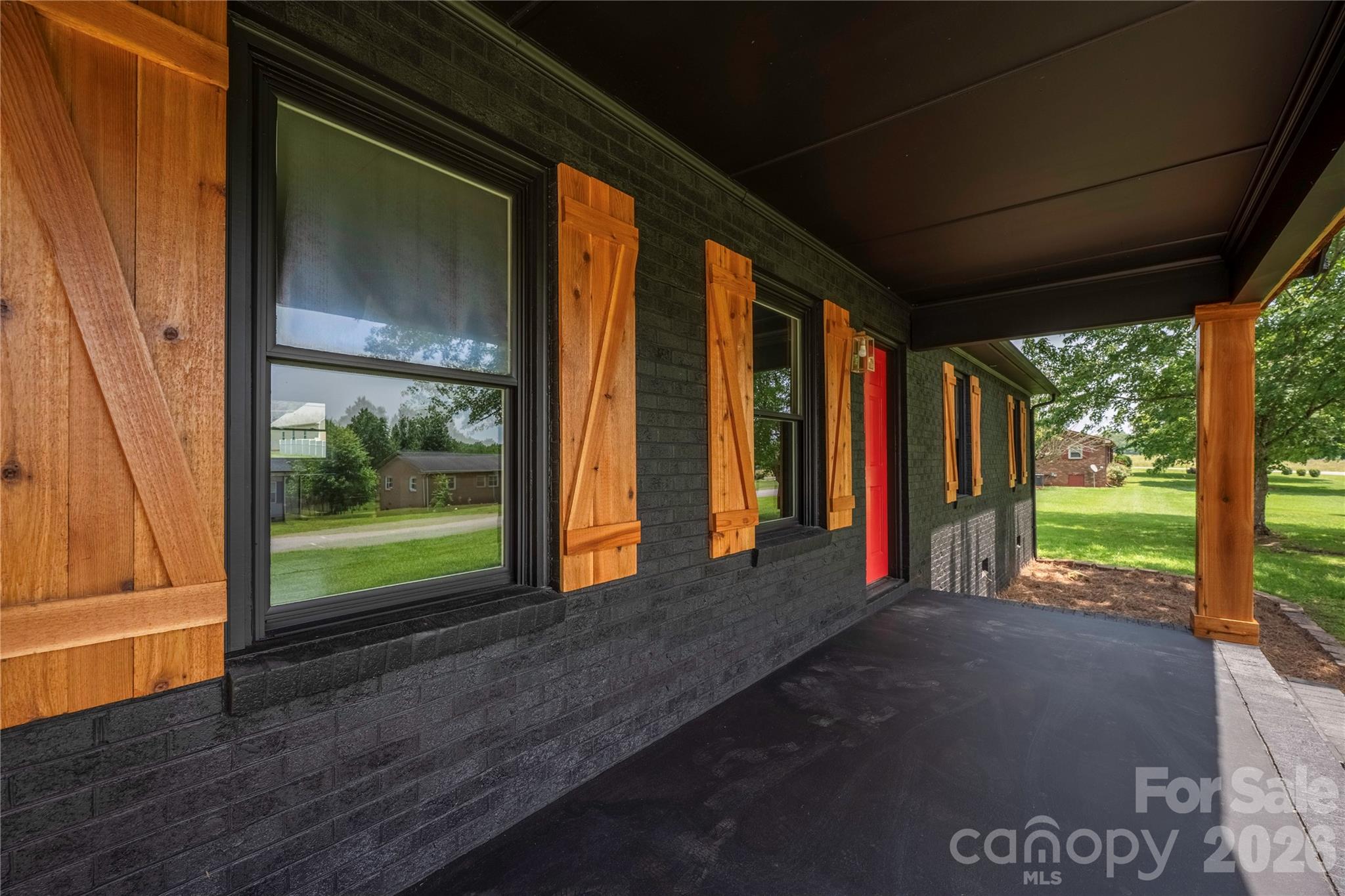 112 Robinette Lane