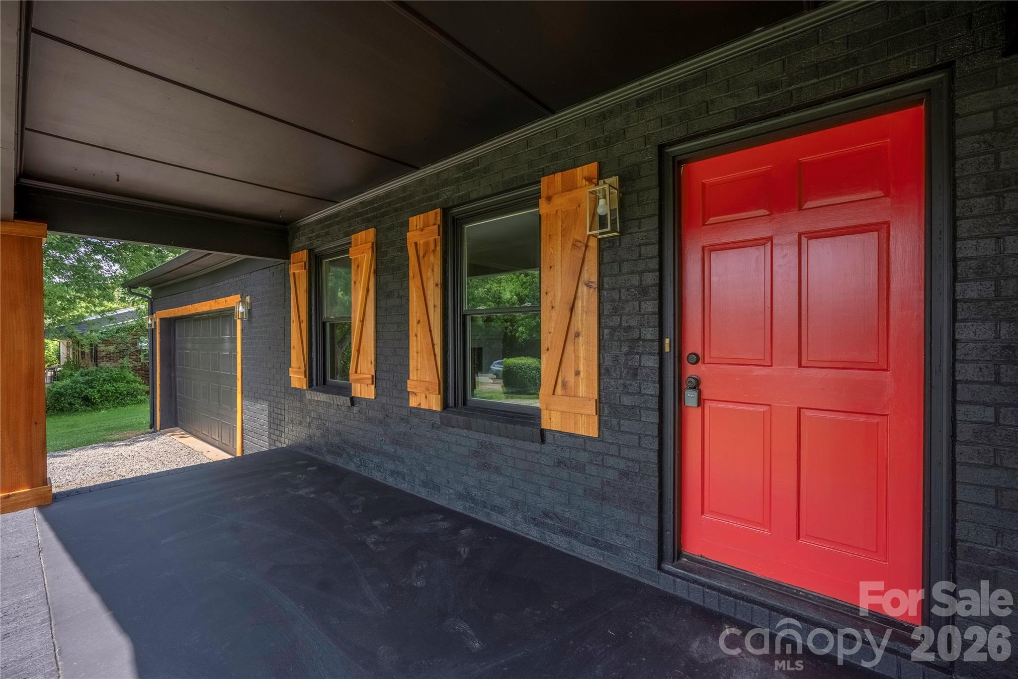 112 Robinette Lane