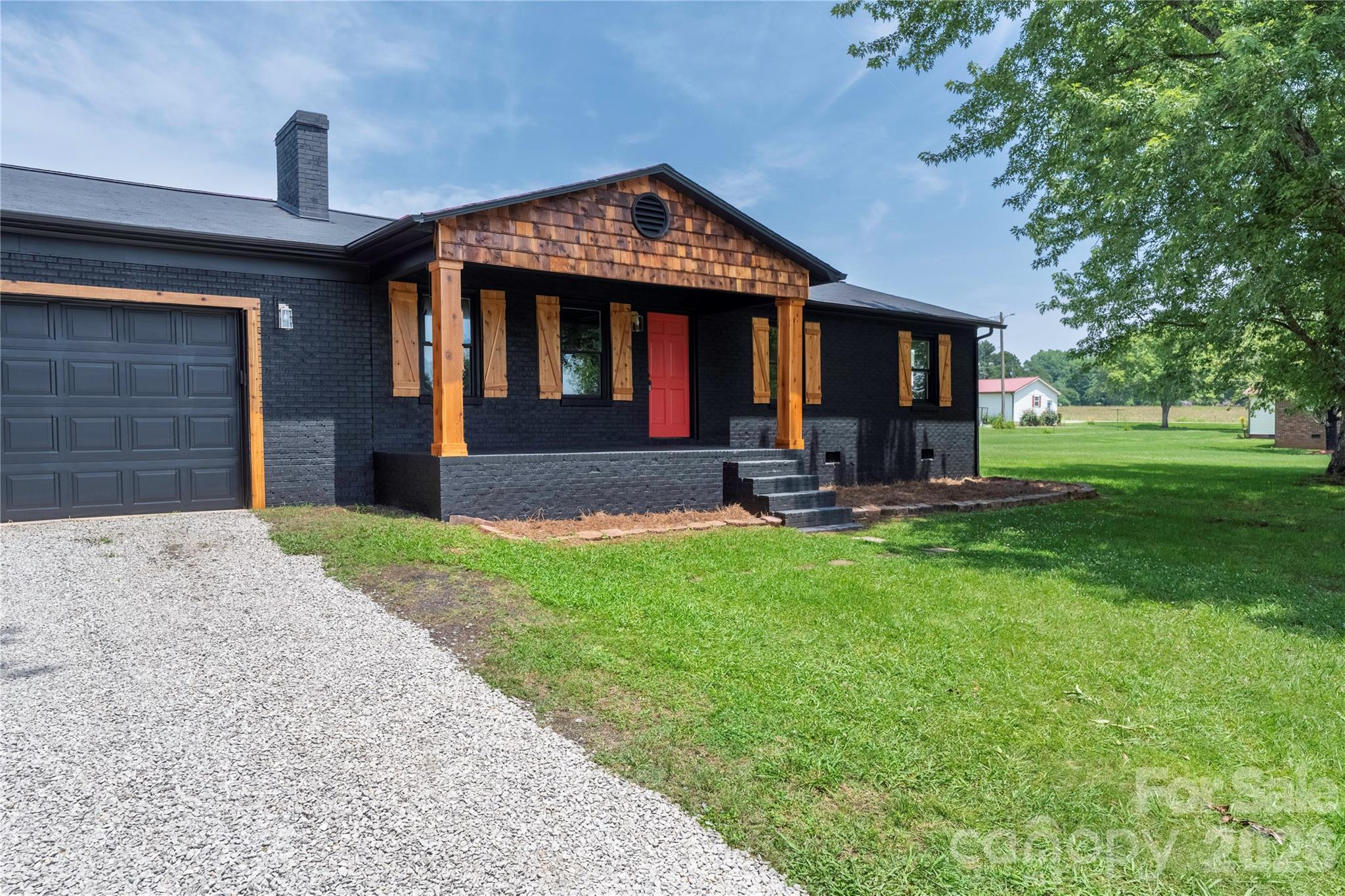 112 Robinette Lane