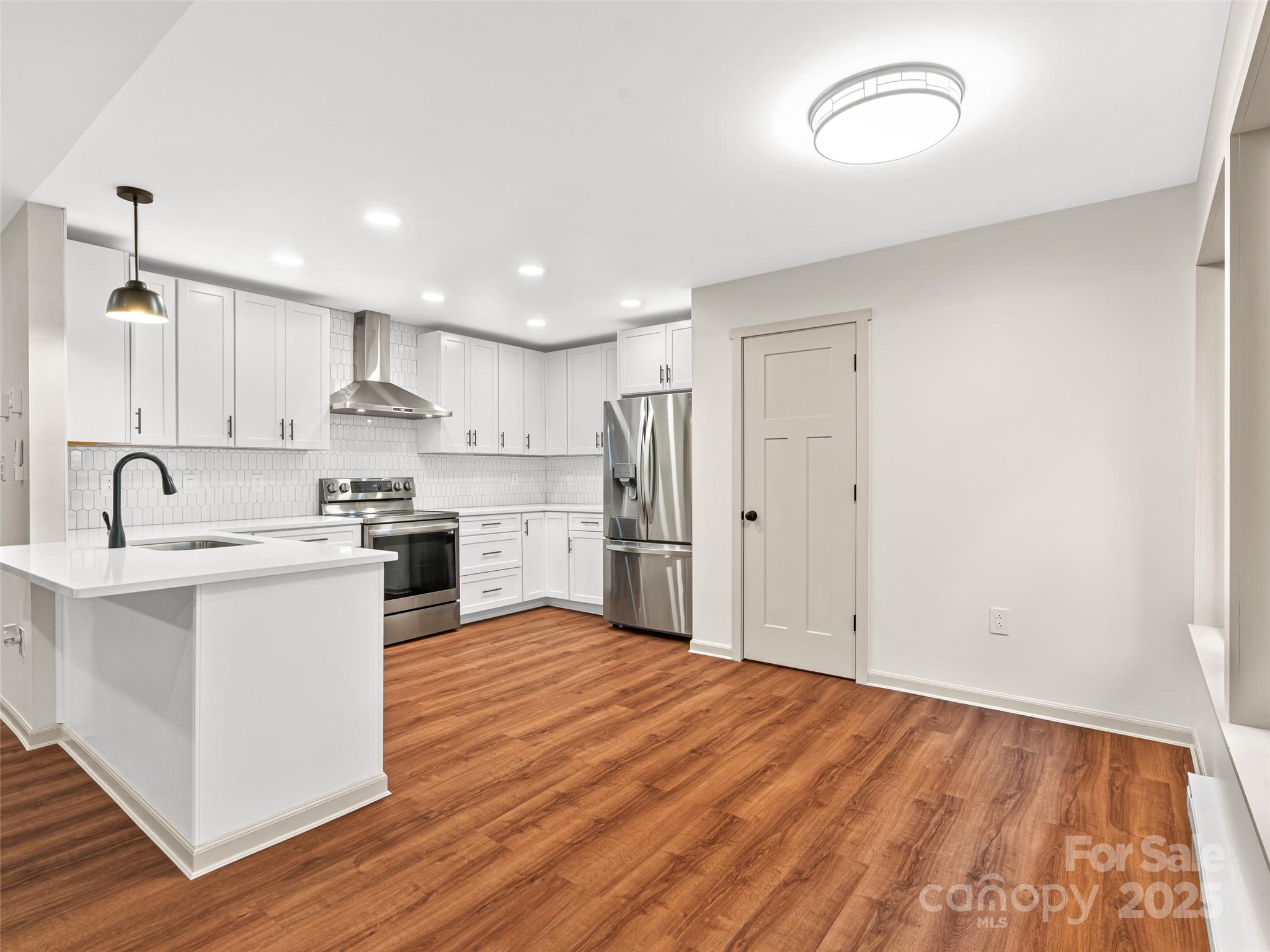 Wolf Laurel - Residential