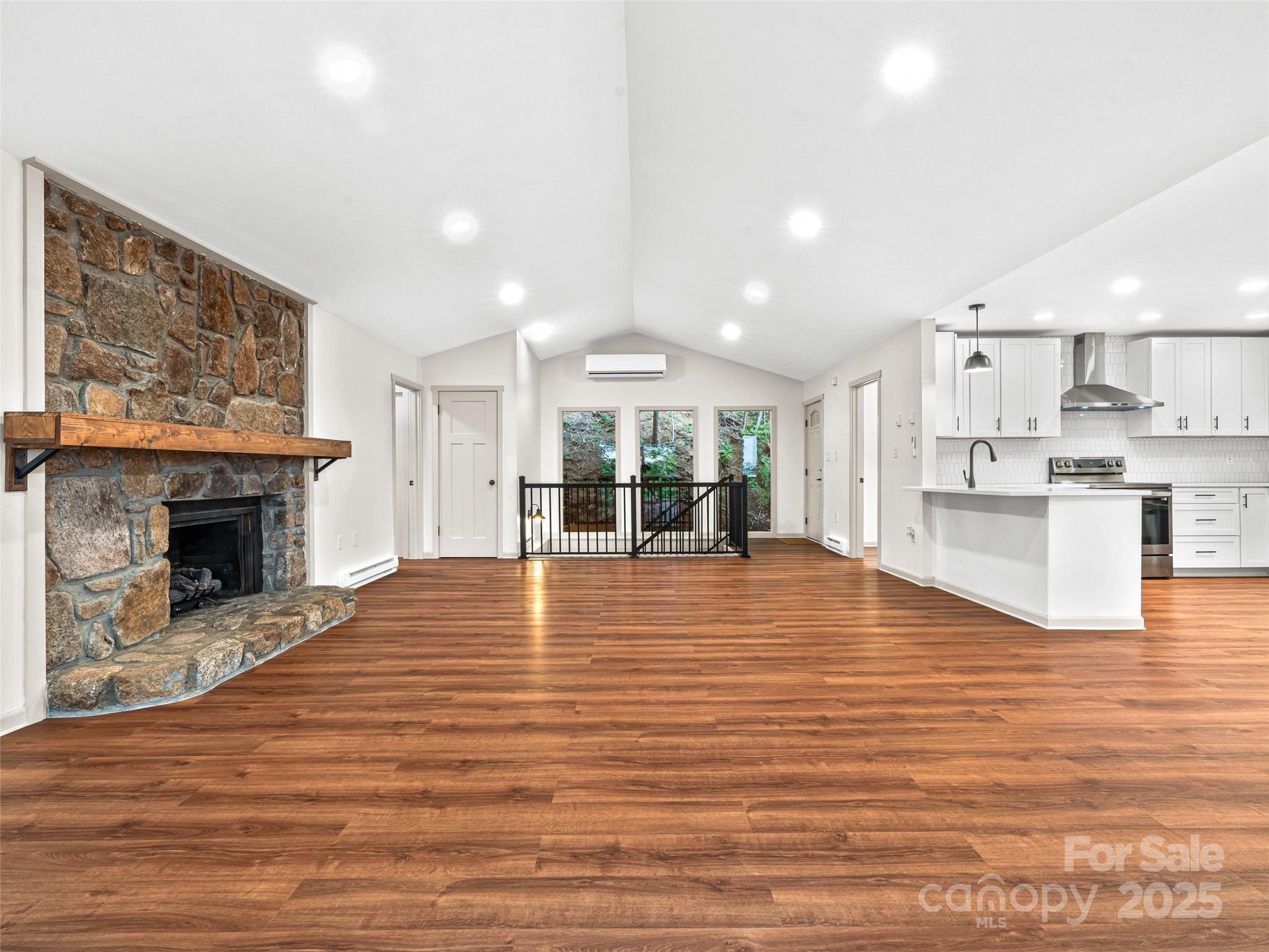 Wolf Laurel - Residential