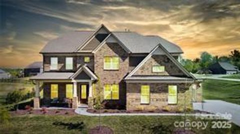 Photo of 8313 Balcony Bridge Road, Huntersville, NC 28078 (MLS # 4311563)