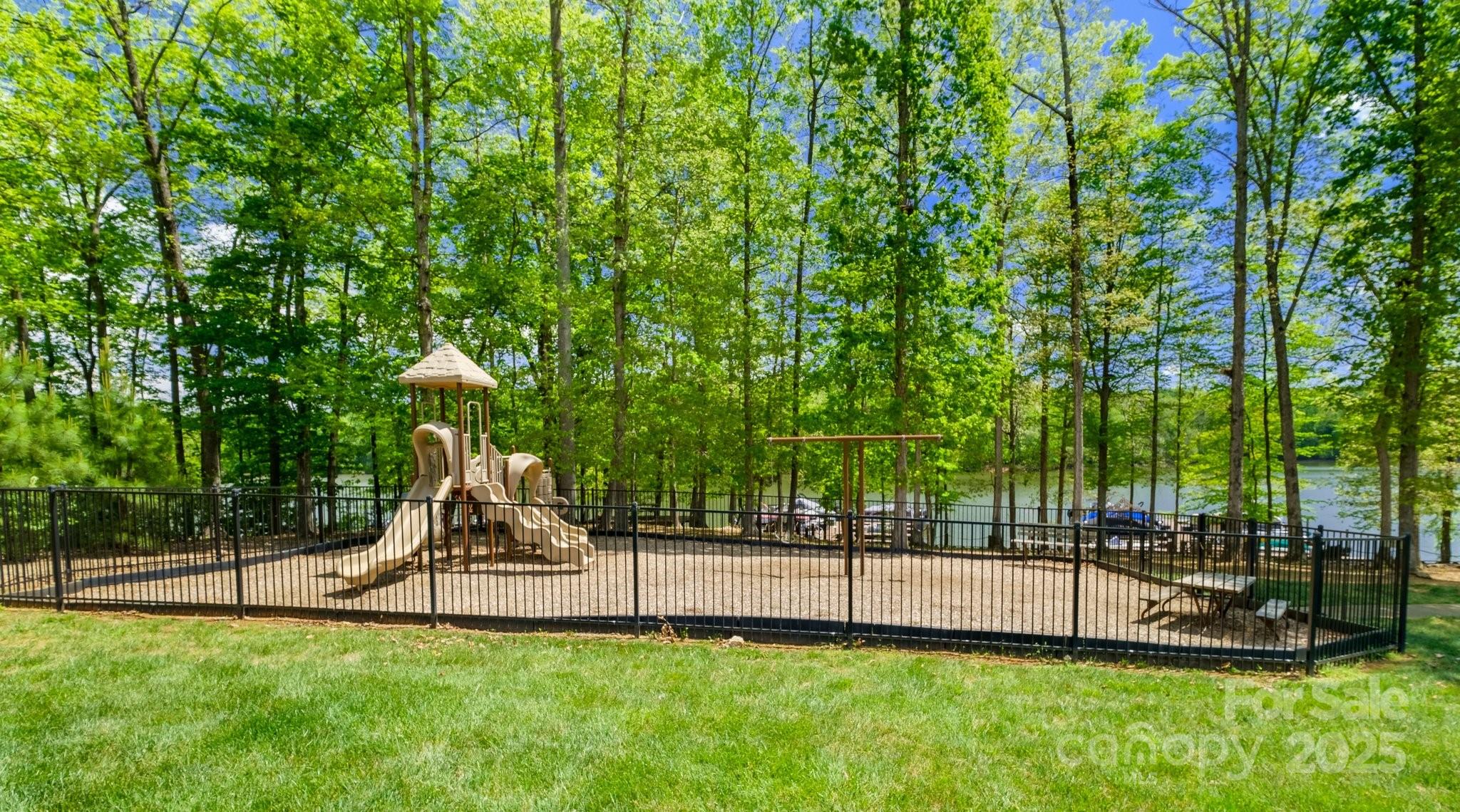 The Vineyards on Lake Wylie - Residential