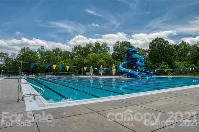 Moss Creek Village - Residential