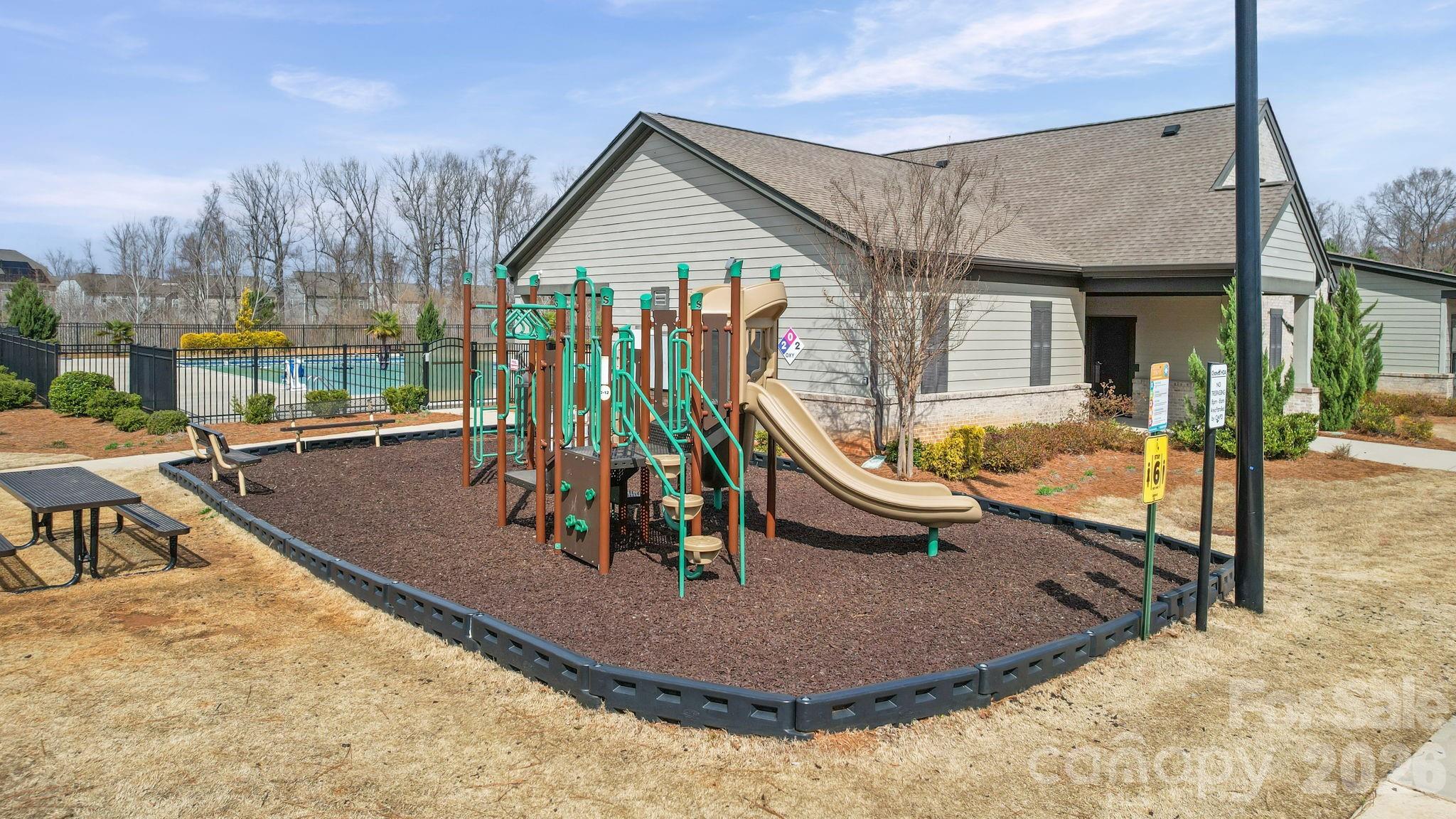 Chateau - Residential