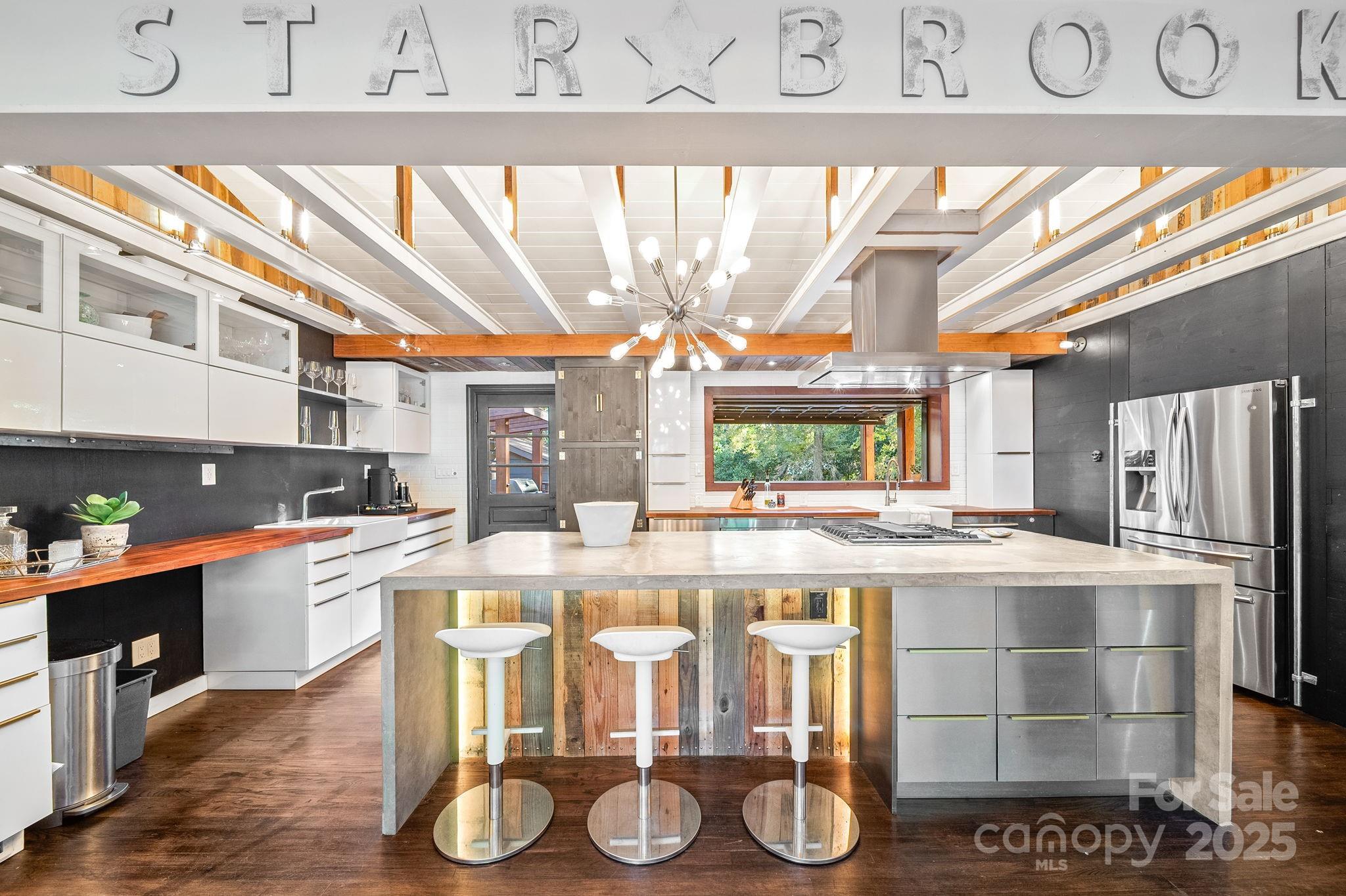 Starmount - Residential