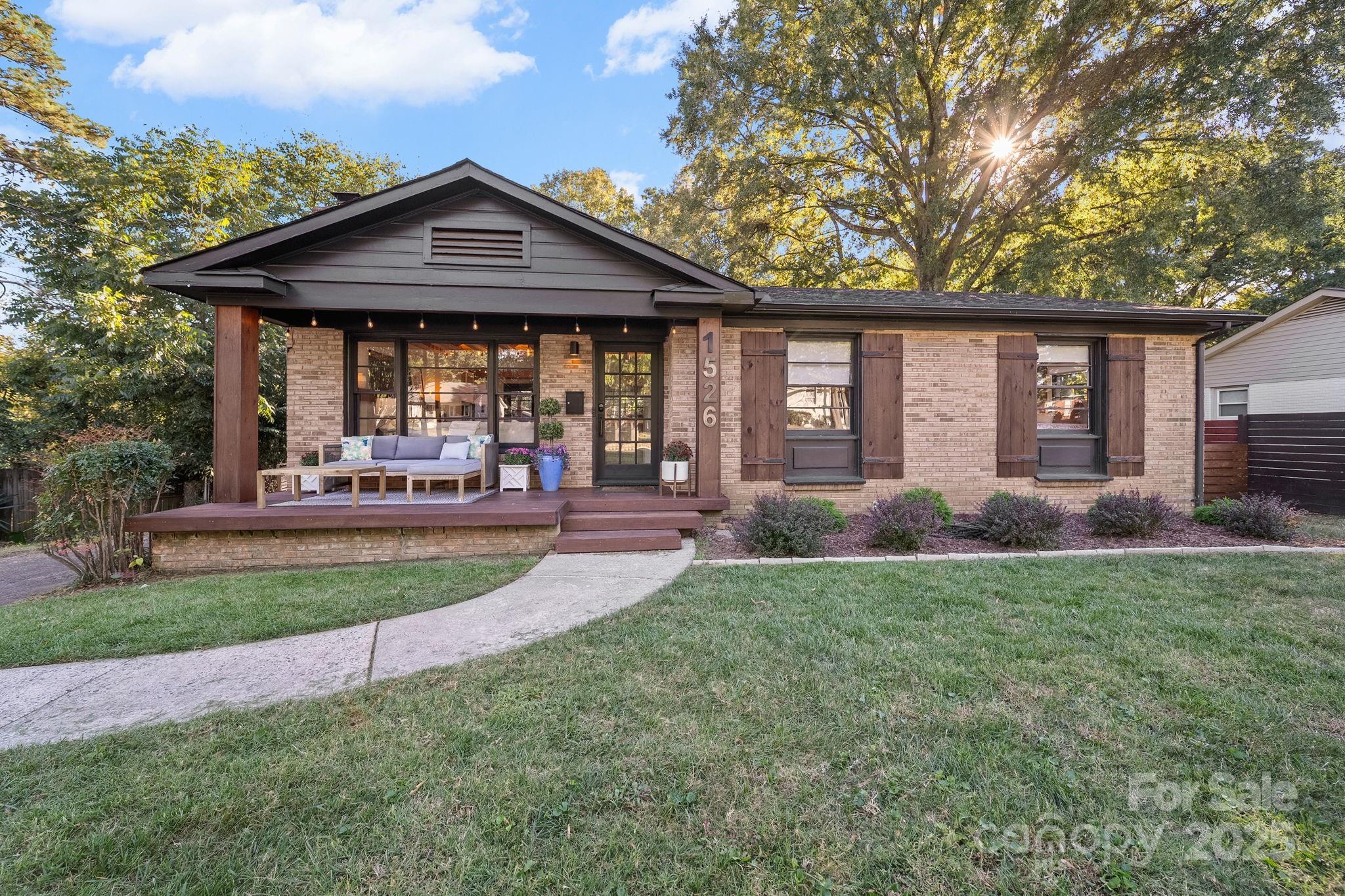 1526 Starbrook Drive