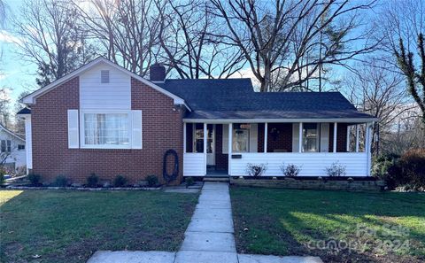 A home in Hendersonville