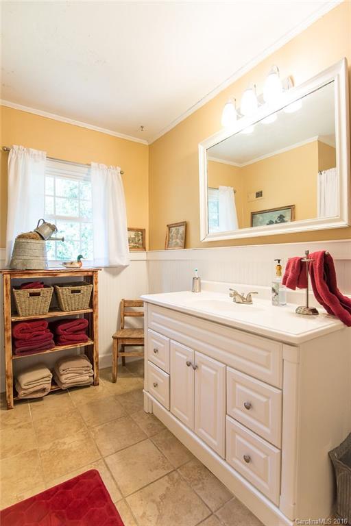 Country Club Estates - Residential