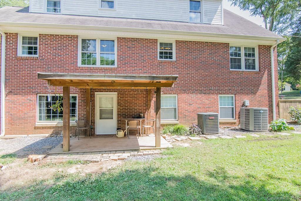 Country Club Estates - Residential