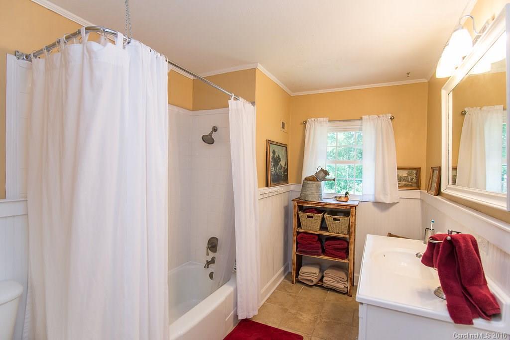 Country Club Estates - Residential