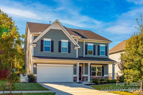 Photo of 8324 Dumphries Drive, Huntersville, NC 28078 (MLS # 4426339)