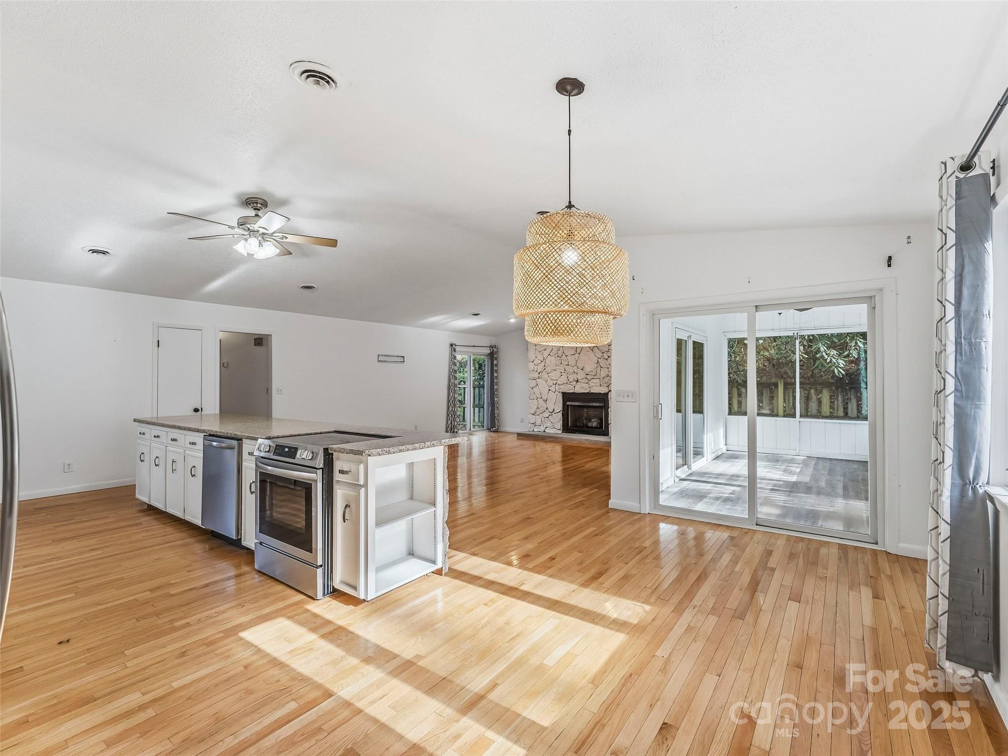 27 Spring Valley Road