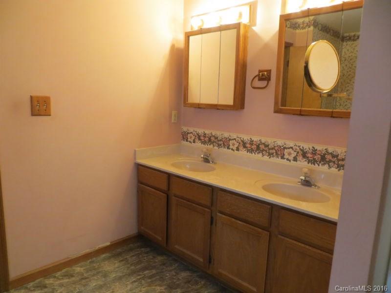 Connestee Falls - Residential