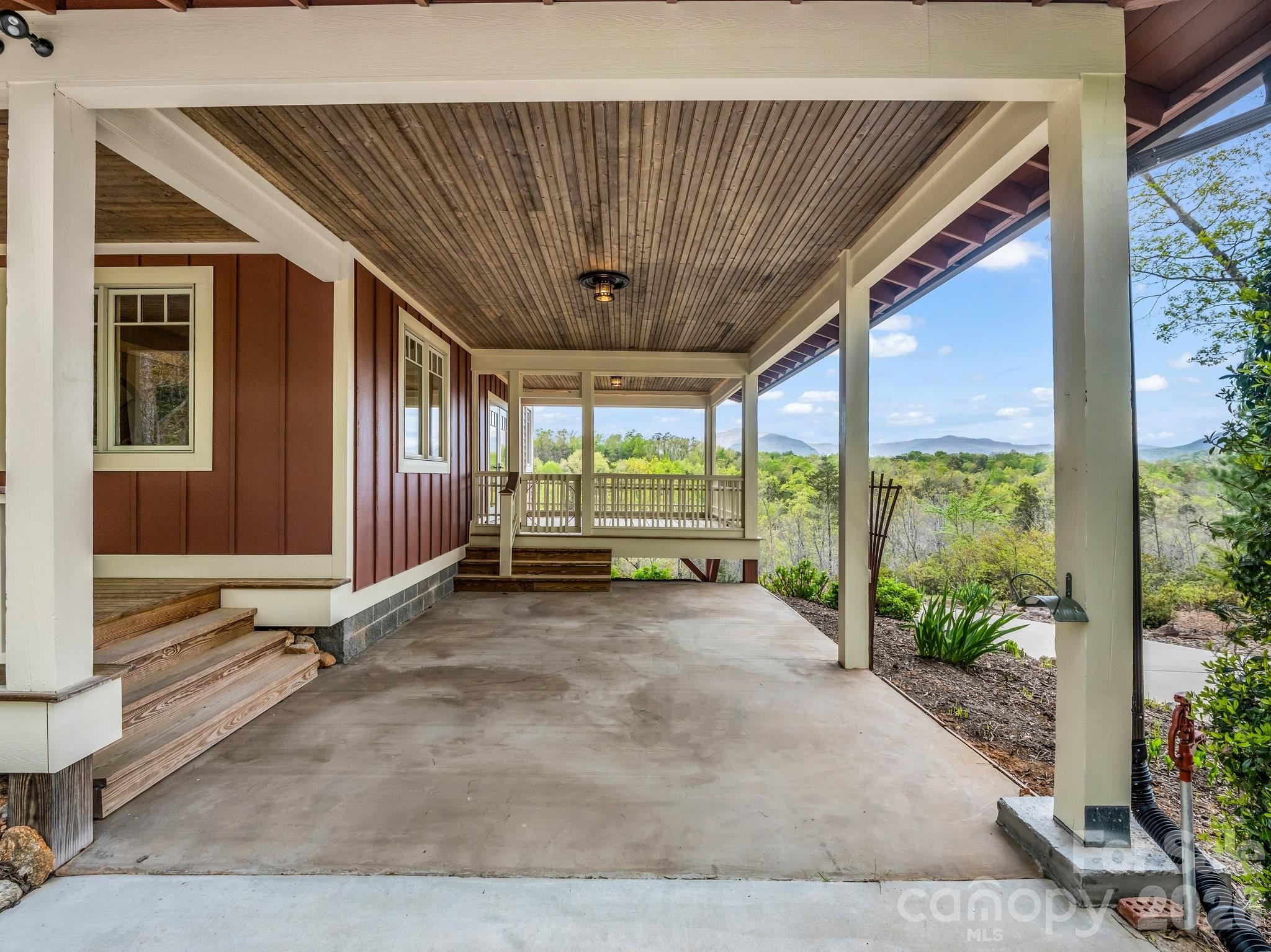 111 Arabesque Way