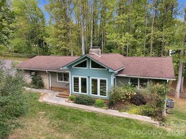14 Cambridge Drive Candler NC 28715