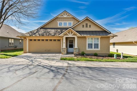 47 Barn Owl Way Hendersonville NC 28792