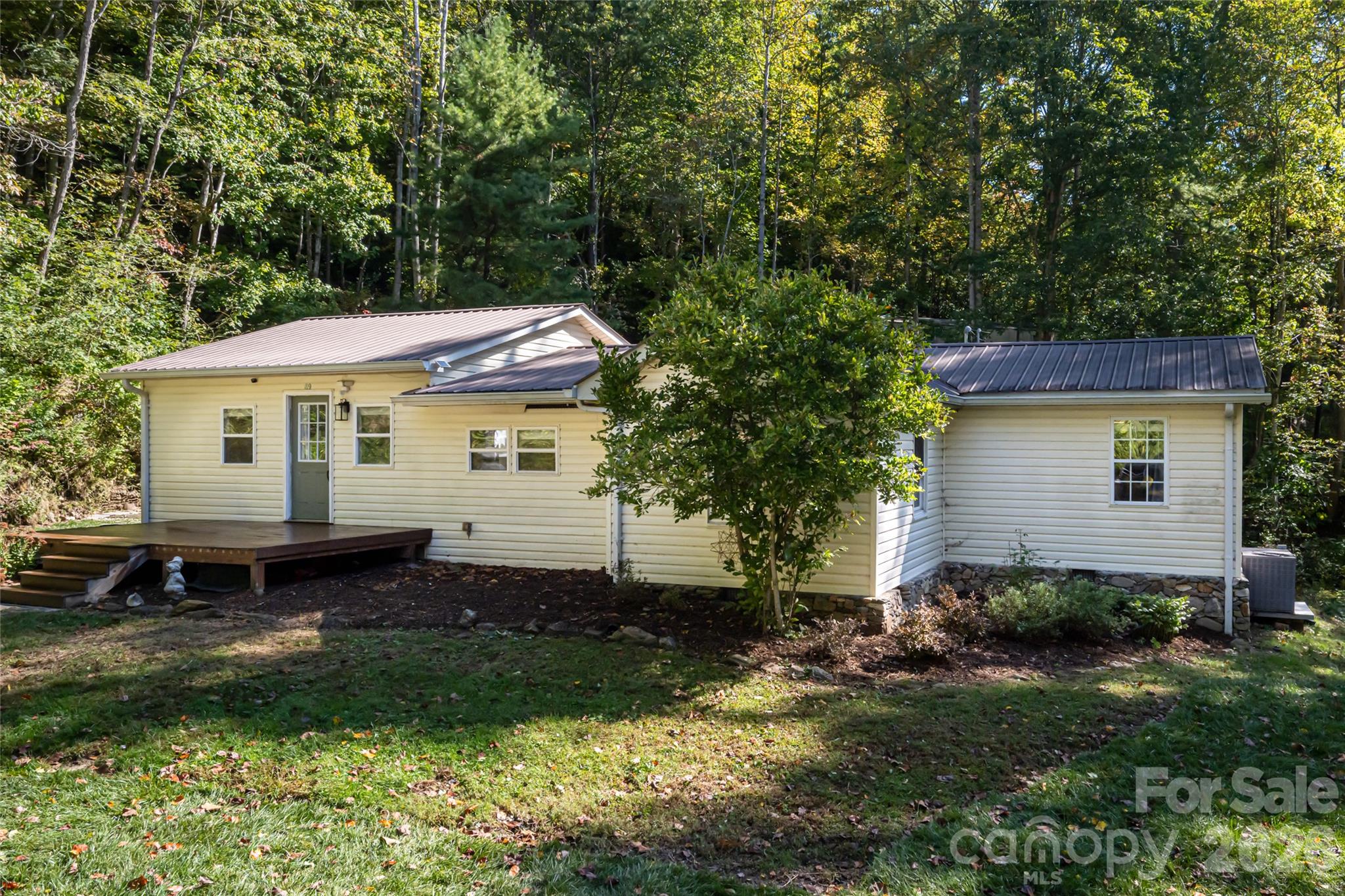 89 Sayles Town Road