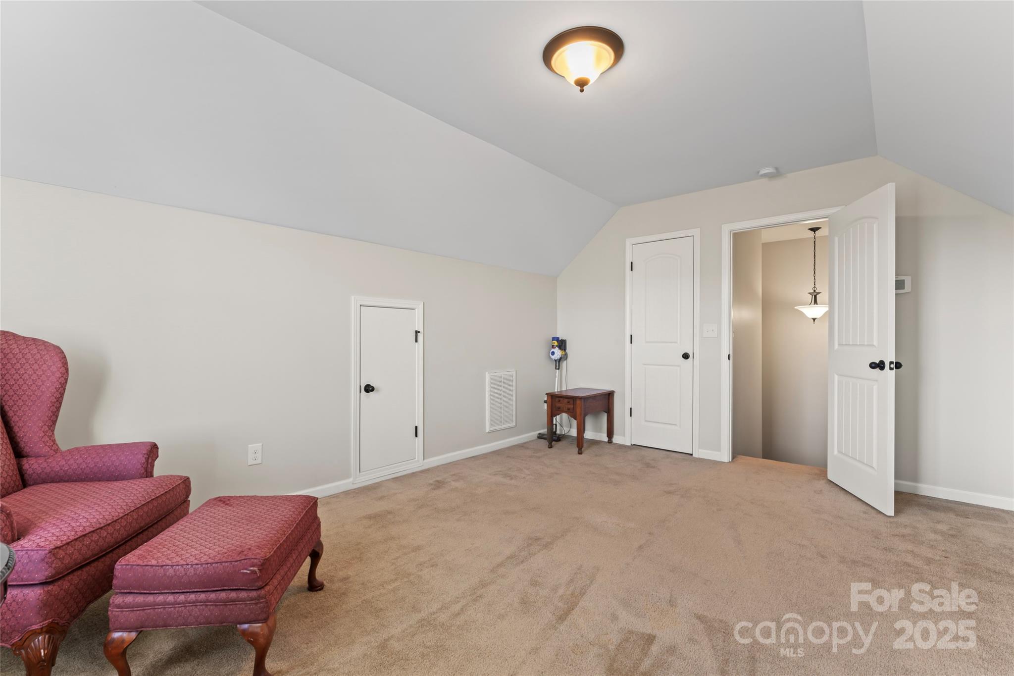 The Vineyards on Lake Wylie - Residential