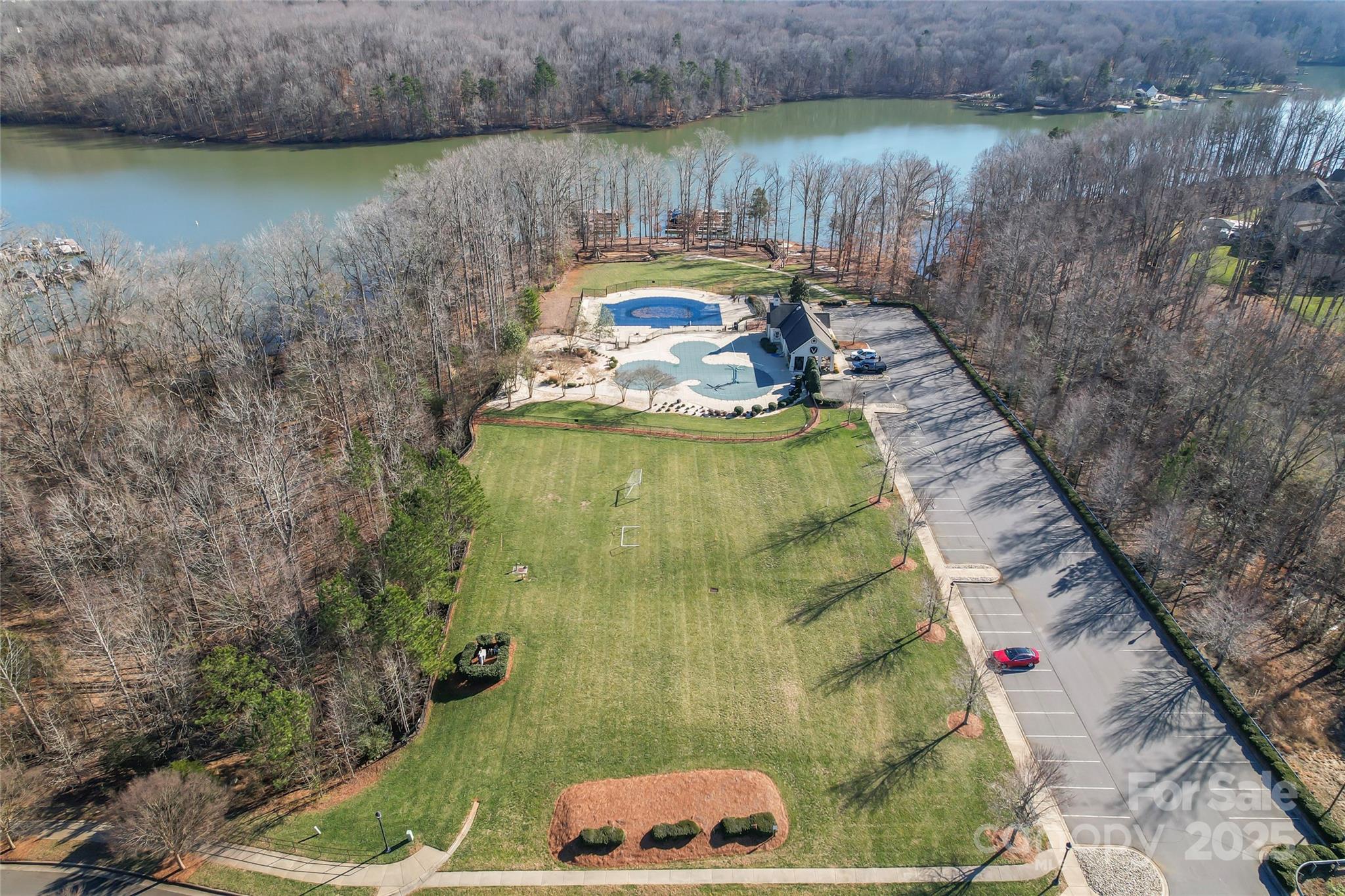 The Vineyards on Lake Wylie - Residential