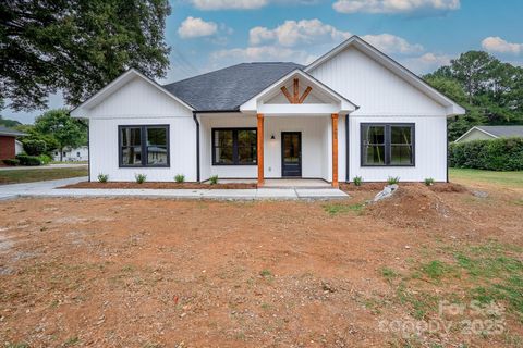 315 W Hoke Street W Landis NC 28088