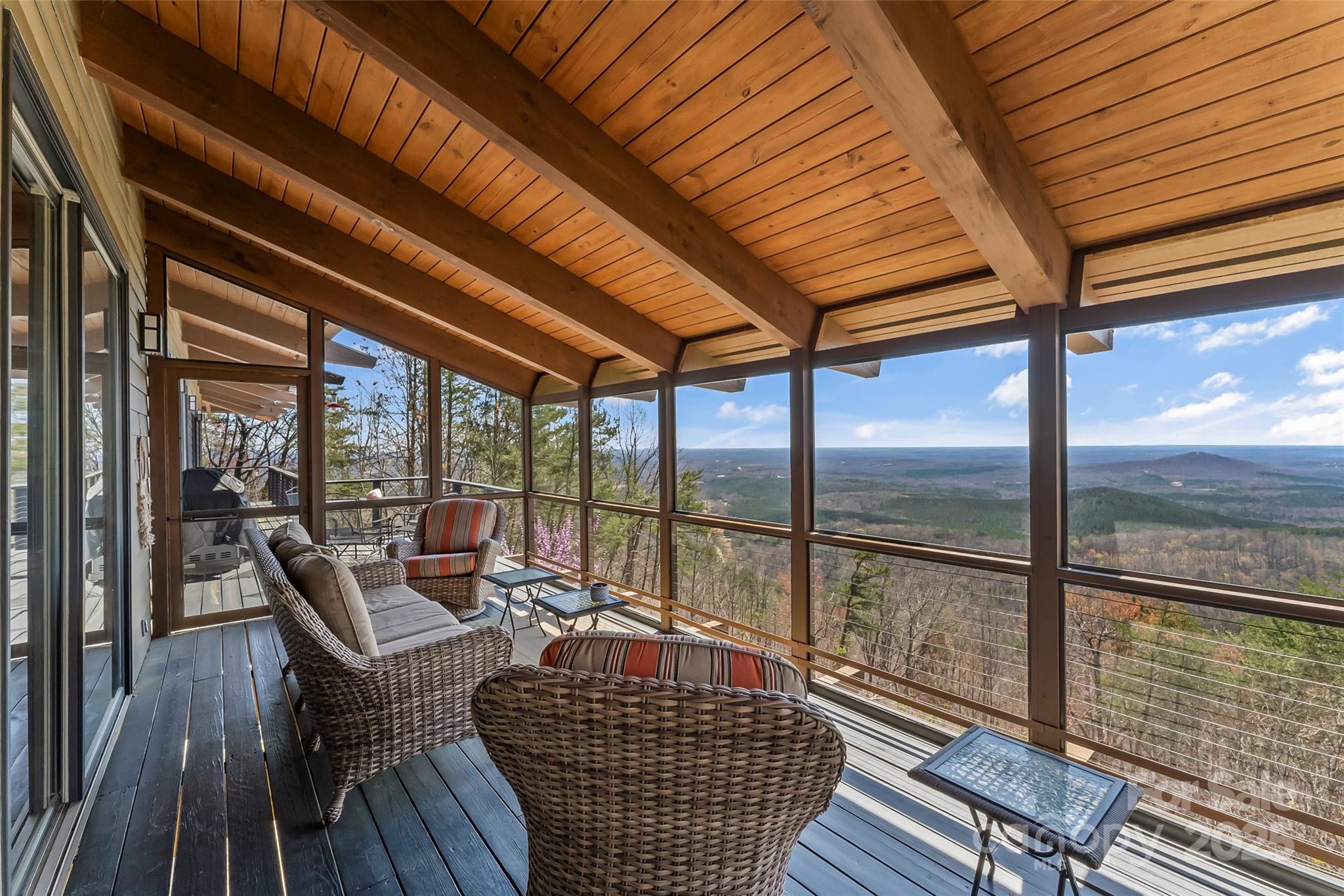 807 Pinnacle Parkway