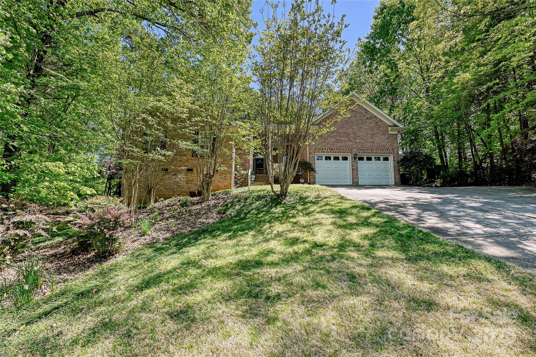 9600 Lockhorn Court
