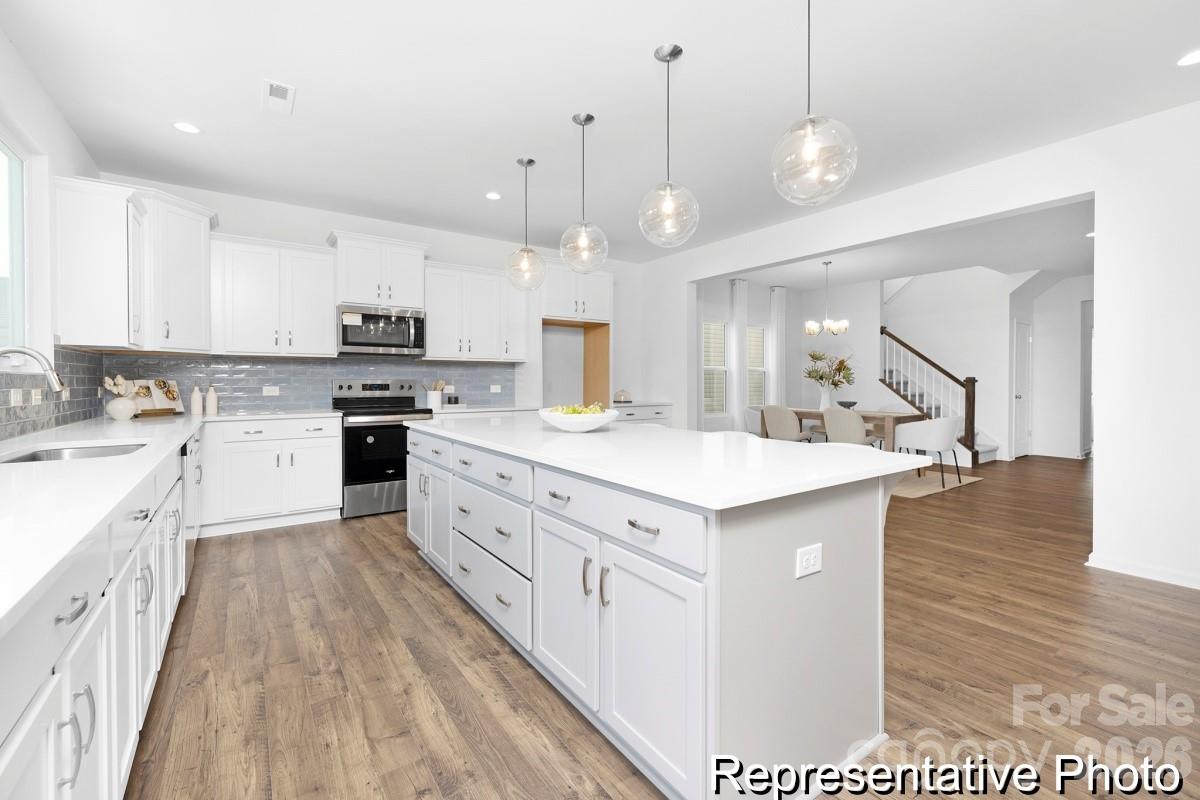 137 Deercroft Lane 167p