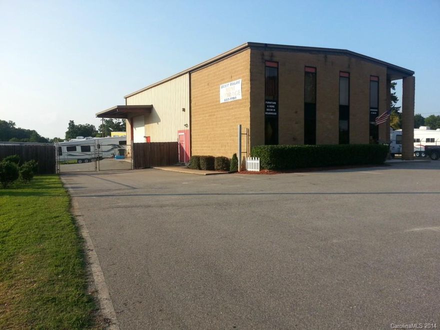 Lease the 6800 sq.ft. building at $4900. per month plus utilities
      Total of 6800 sq.ft. General Business Building - 3750 front retail, 1480 back upstairs with high ceilings and 2nd floor 1570 sq.ft offices
or
Purchase building and  Mini storage business  consisting of 30,000 sq. ft. and 4 buildings, 195 buildings, outside storage and with 80% occupancy  and Sales of $110,000. / yr.  with 3.7 acres

Seller financing may be available.