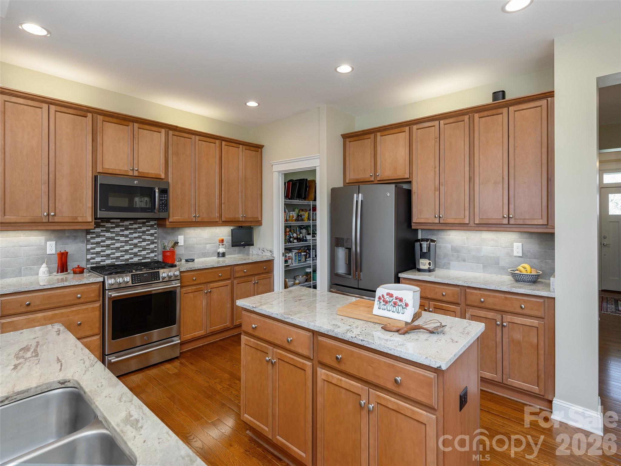 Fox Run Preserve at Champion W - Residential