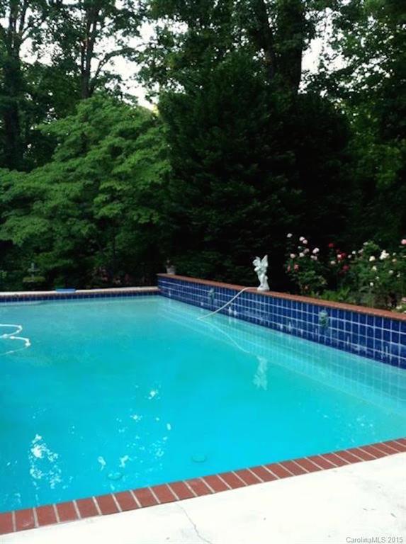 Valley Stream - Residential