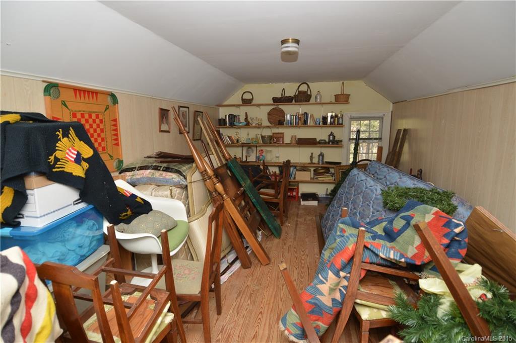 Valley Stream - Residential