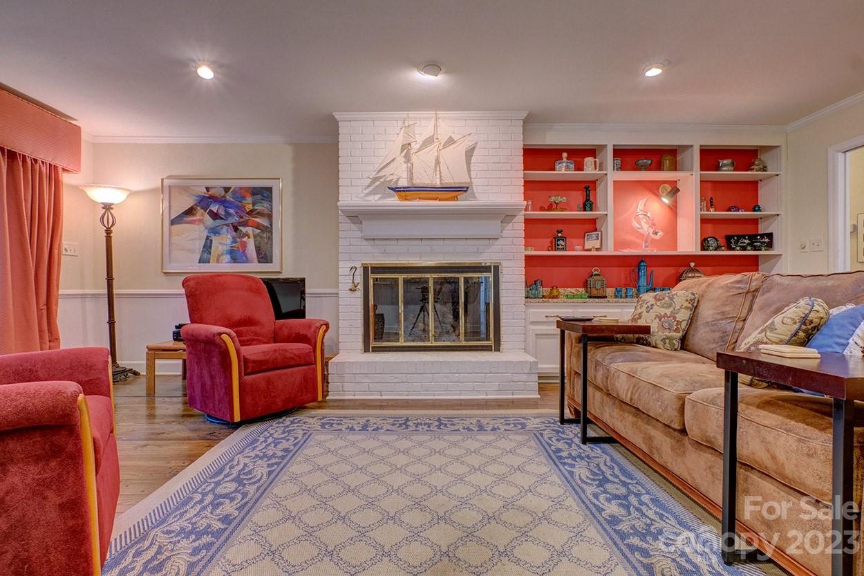 River Hills - Residential